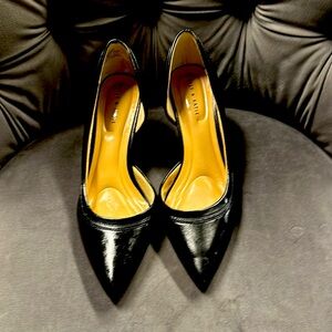 Black Kelly & Katie heels size 8